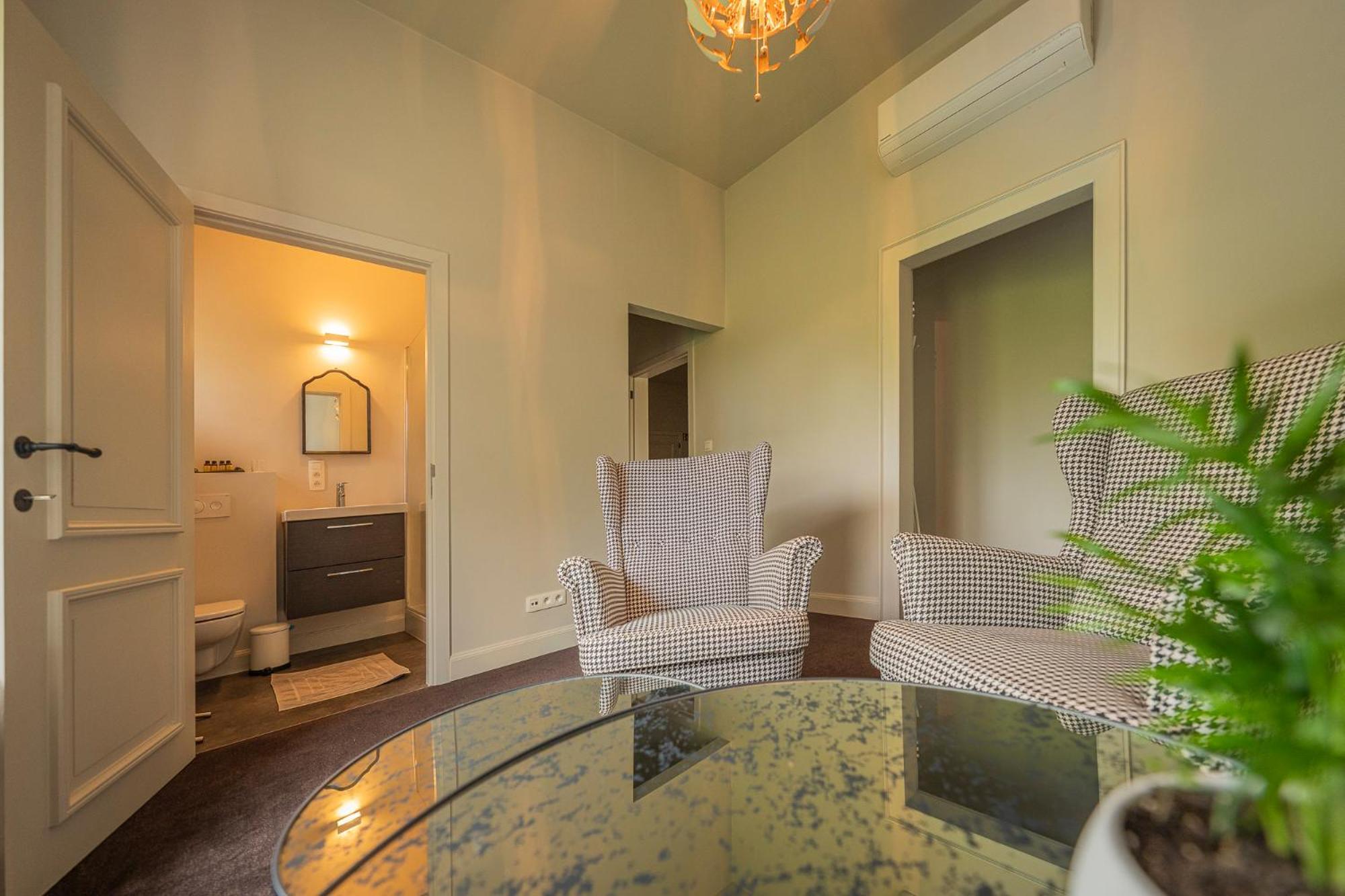 Bed & Breakfast Leyselebeke Castle