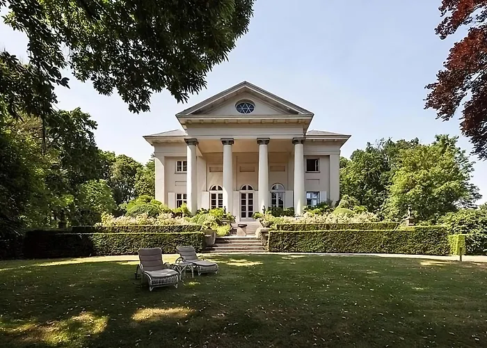 Leyselebeke Castle